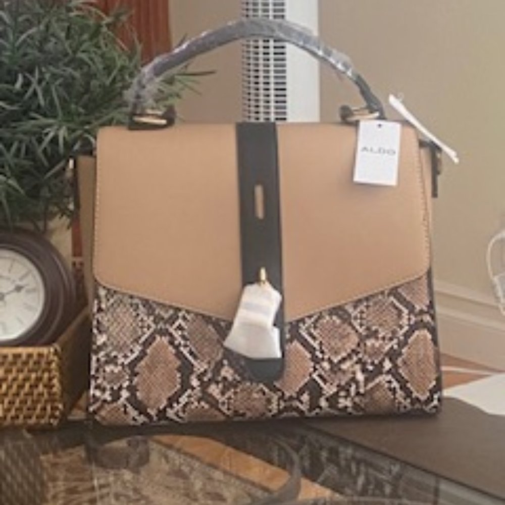 NWT Aldo Womens Purse. Snakeskin print.